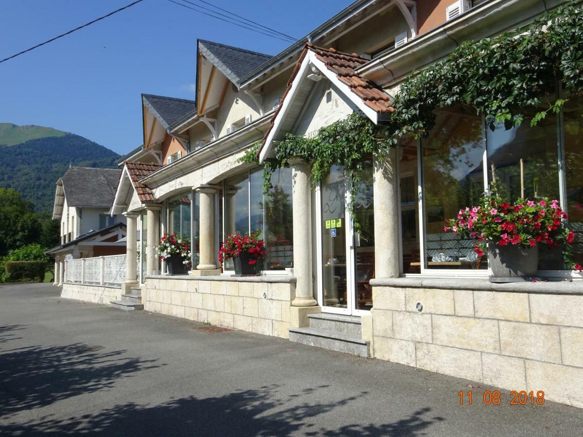 Logis Hotel L'Ayguelade Bielle Esterno foto